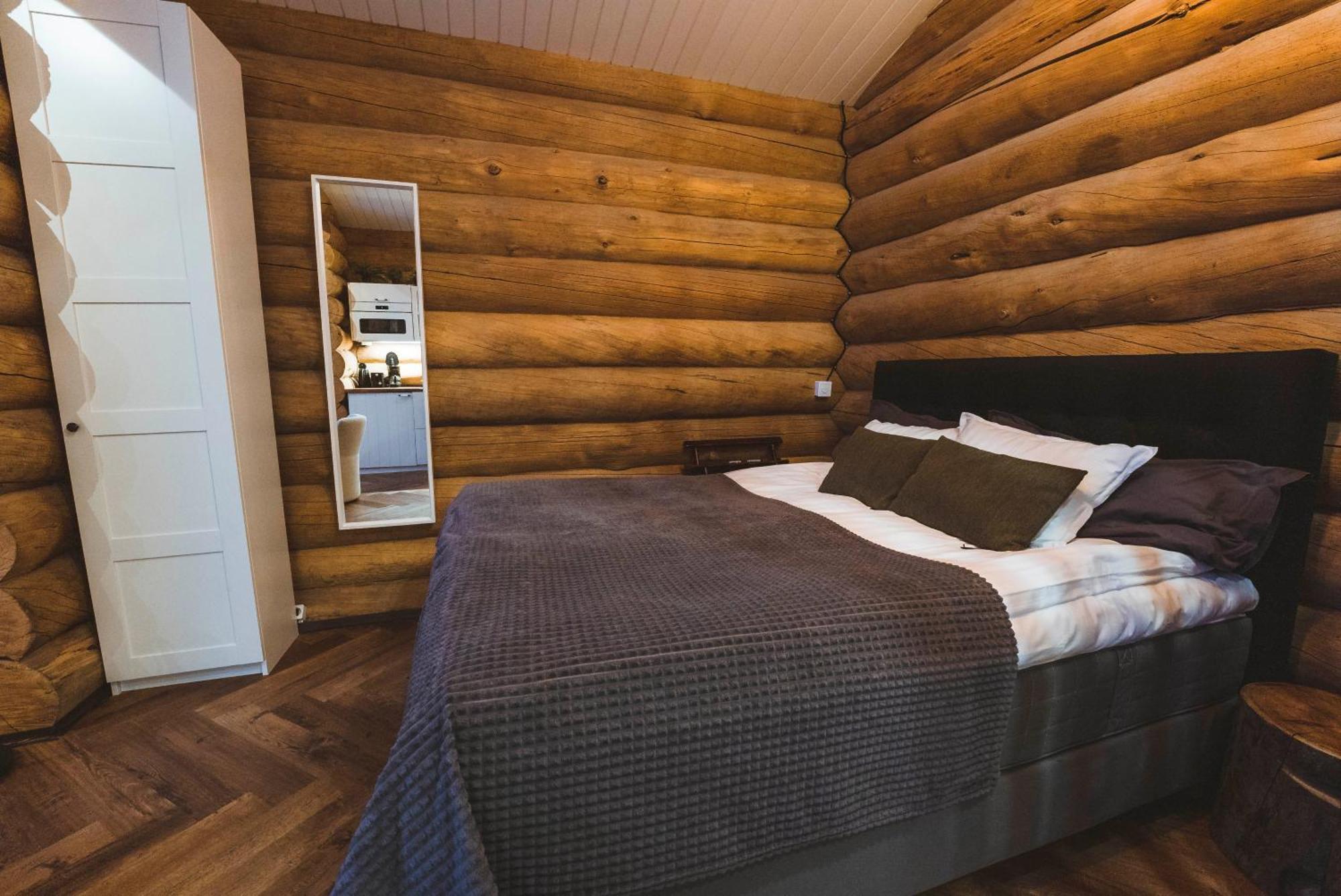 Cozy Log Cabin By Invisible Forest Lodge Rovaniemi Eksteriør bilde